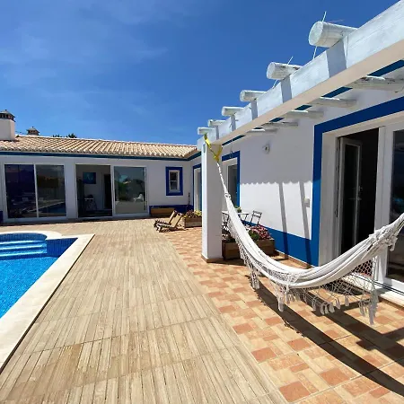 Xs Village Gæstehus