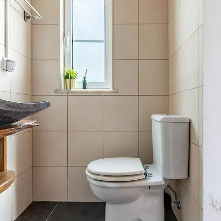 Xs Village Gæstehus *