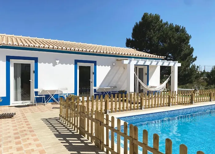 ゲストハウス Xs Village